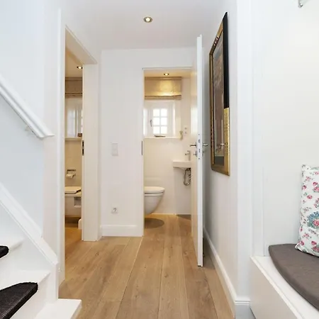 Charmantes In Tinnum Mit Eigenem Garten *