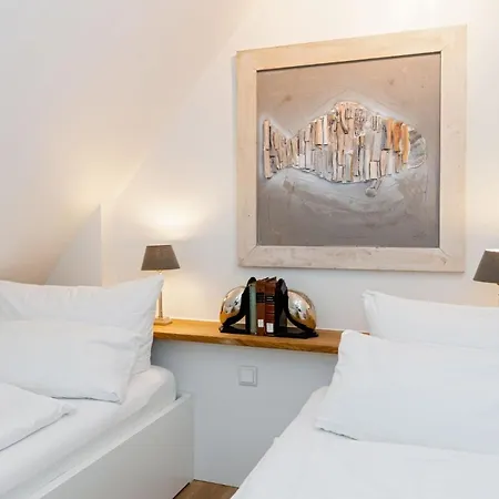 Apartment Charmantes In Tinnum Mit Eigenem Garten